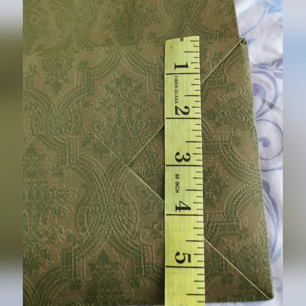 Gucci Olive Textured Shopping Bag - Picture 6 of 7